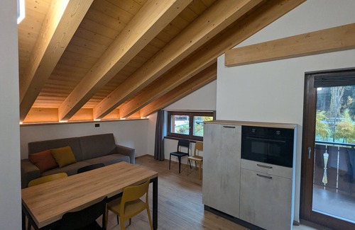 Isolaccia Apartment | Apartment '6' with Mountain View, Shared Garden and Wi-Fi