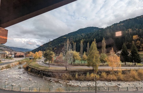 Isolaccia Apartment | Apartment '6' with Mountain View, Shared Garden and Wi-Fi