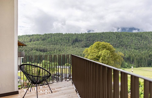 Issengo Apartment | Apartment '6' with Mountain View, Shared Pool and Wi-Fi