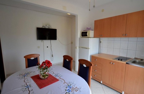 Vrvari Apartment | Apartment A5 - Two Bedroom Apartment, Sleeps 5