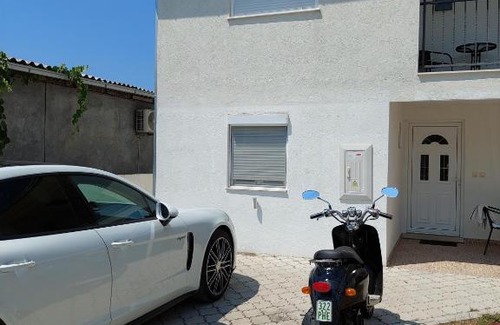 Bregvija Apartment | Apartment Adria long beach
