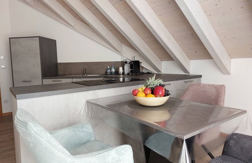 Neuffen Apartment | Apartment Albblick Neuffen - bright, modern, cozy, ideal for 2-3 persons