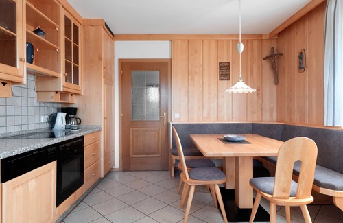 Aldino Apartment | Apartment 'Aldeinerhof 5' with Mountain View, Shared Terrace and Wi-Fi