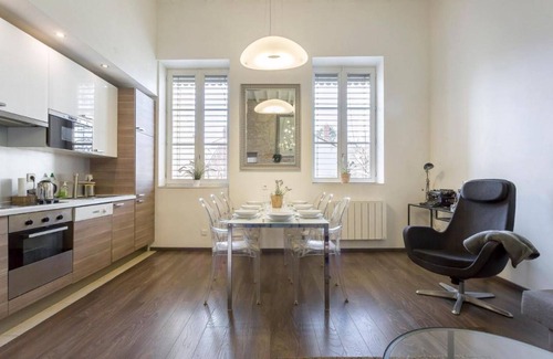 La Croix Rousse Apartment | Apartment 'Appartement Le Jacquard Lyon Centre' with Wi-Fi and Air Conditioning