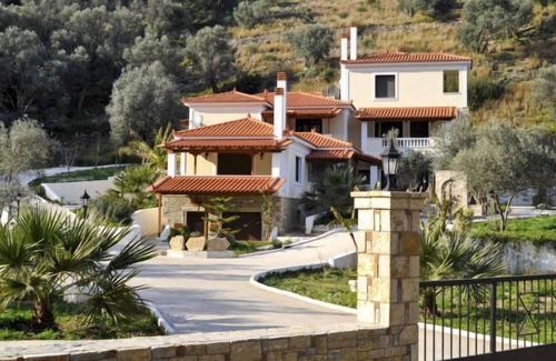 Kerveli Apartment | Apartment Artemidon in Samos Town - 4 persons, 2 bedrooms