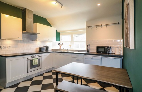 Newton Grange Cottage | Apartment at The Old Dog, Thorpe