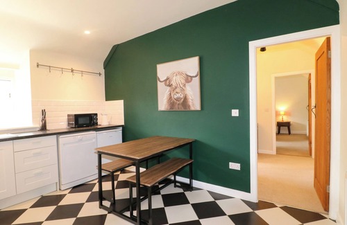 Newton Grange Cottage | Apartment at The Old Dog, Thorpe