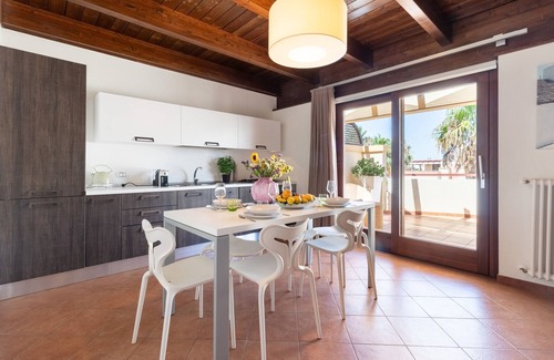 Polignano a Mare Apartment | Apartment 'Attico D'amare' with Private Terrace, Wi-Fi and Air Conditioning