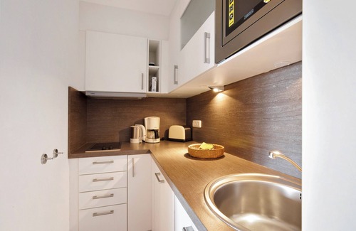 Mickhausen Apartment | Apartment 'Birkethof - Fernblick' with Mountain View, Private Terrace and Wi-Fi