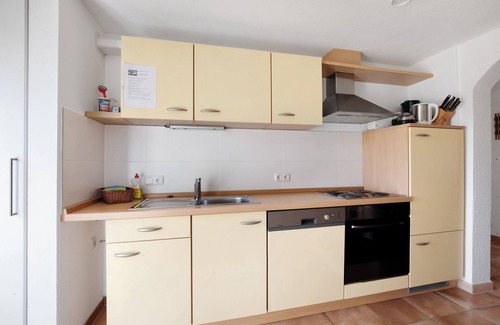 Mickhausen Apartment | Apartment 'Birkethof Teichblick' with Mountain View, Private Terrace and Wi-Fi