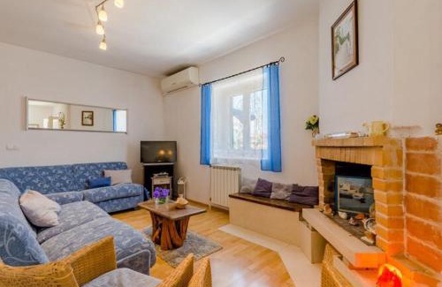 Postira Villa | Apartment Blue Oasis - Three Bedroom Apartment ST