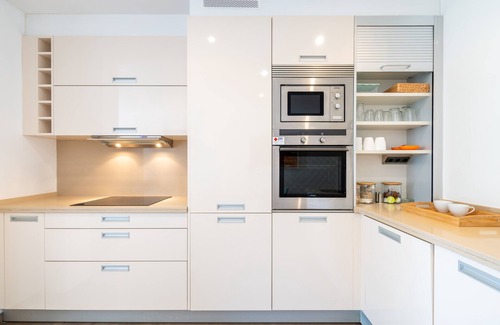 Puerto de Pollensa Apartment | Apartment 'Boquer' with Shared Pool, 2 Private Terraces and Wi-Fi