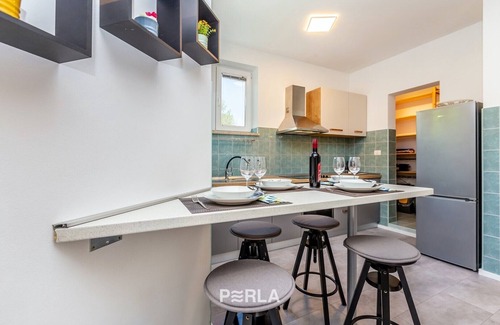 Vinkuran Apartment | Apartment BRINA with cozy terrace near Pula