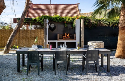 Almayate Bajo Apartment | Apartment 'Casa 1' with Beach View, Wi-Fi and Air Conditioning