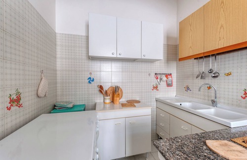 Otranto Historic Centre Apartment | Apartment "Casa in Via Seminario" with Balcony and Wi-Fi