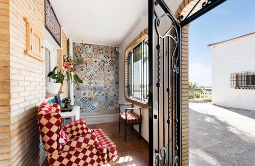 Pedregalejo Apartment | Apartment 'Casa Playa 3 Dormitorios' with Sea View, Wi-Fi and Air Conditioning