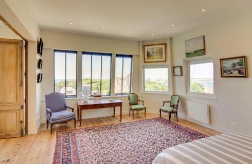 Dinard Apartment | Apartment Château des Deux Rives by Interhome