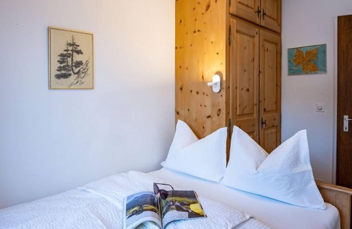 St. Moritz Apartment | Apartment Chesa Sonnalpine B in St. Moritz - 3 persons, 1 bedrooms