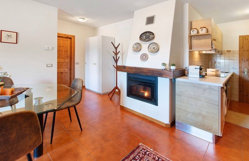 Isolaccia Apartment | Apartment 'Cima De' Piazzi' with Mountain View, Balcony and Wi-Fi