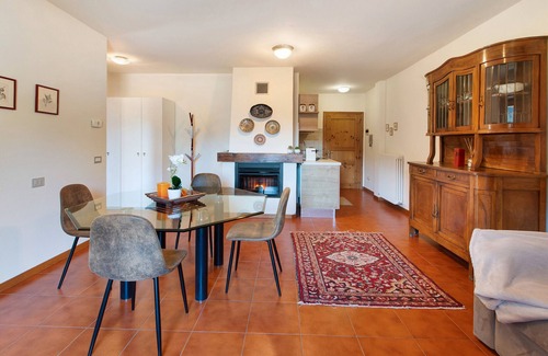 Isolaccia Apartment | Apartment 'Cima De' Piazzi' with Mountain View, Balcony and Wi-Fi