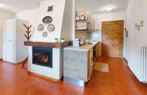 Isolaccia Apartment | Apartment 'Cima De' Piazzi' with Mountain View, Balcony and Wi-Fi
