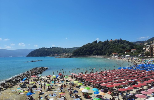 Vezzano Ligure Apartment | Apartment convenient to Lerici and 5 Terre