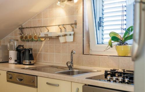 Kastel Gomilica Apartment | Apartment DANTE by the sea