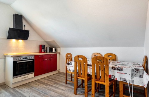 Laboe Apartment | Apartment 'Erlebnisurlaub Laboe' with Lake View, Private Garden and Wi-Fi