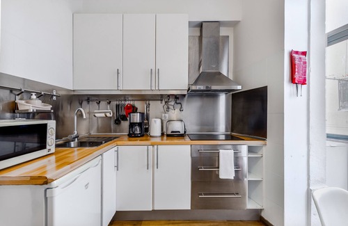 Misericordia Apartment | Apartment 'Escadinhas Da Santa' with Wi-Fi