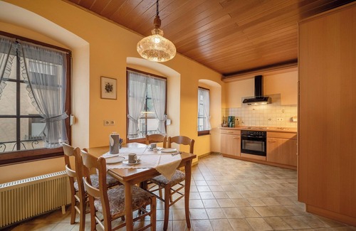 Minheim Apartment | Apartment 'Eulennest 2' with Balcony and Wi-Fi