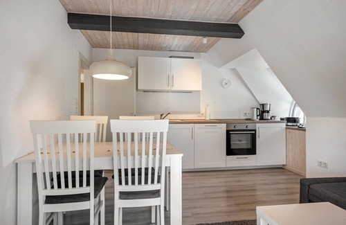 Emmelsbuell-Horsbuell Apartment | Apartment 'Friesenstube' with Shared Terrace, Shared Garden and Wi-Fi
