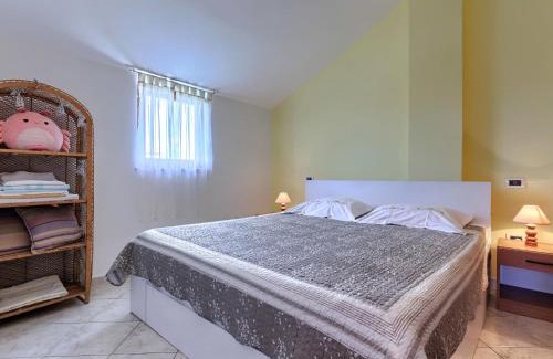 Valdebek Apartment | Apartment Fabiana by Interhome