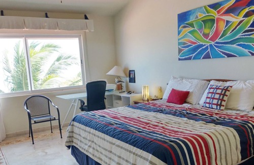 Playacar Fase I Resort | Apartment facing the sea 15 min walk from the center