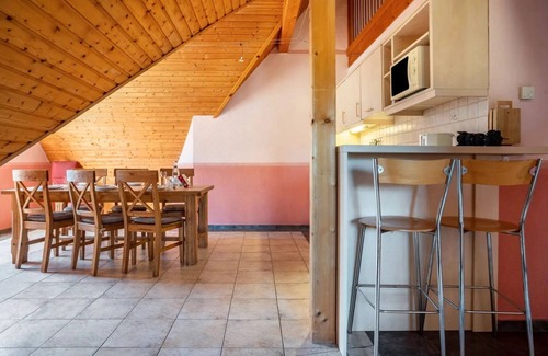 Buschvitz Apartment | Apartment 'Falkenturm' with Lake View, Private Terrace and Wi-Fi