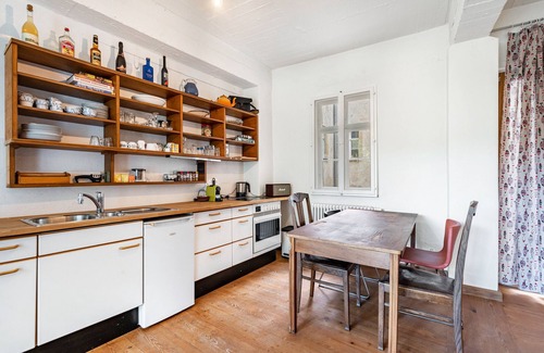 Pirna Apartment | Apartment 'Feher' with Mountain View, Shared Garden and Balcony