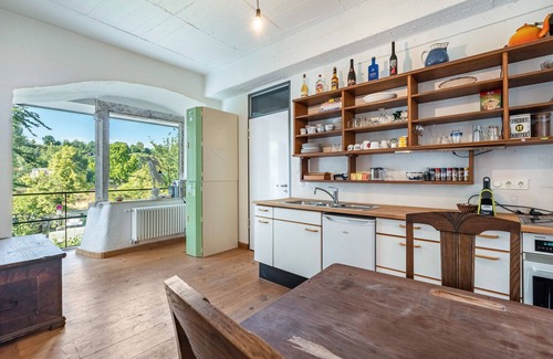 Pirna Apartment | Apartment 'Feher' with Mountain View, Shared Garden and Balcony