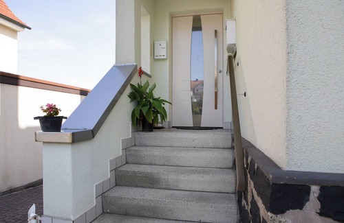 Lauterbach Apartment | Apartment 'Ferienwohnung Vierheller' with Balcony and Wi-Fi