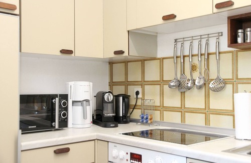 Balve Apartment | Apartment 'Ferienoase Balve' with Private Terrace, Private Garden and Wi-Fi