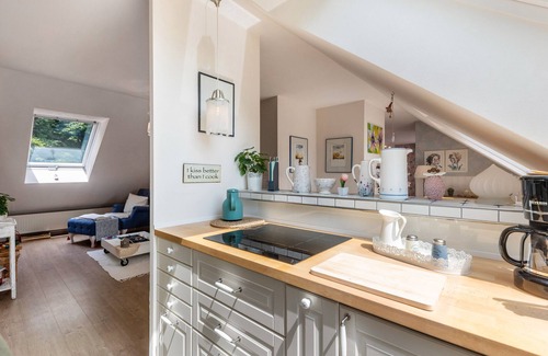 Ortsmitte Apartment | Apartment 'Ferienwohnung Am Jakobsweg' with Shared Garden and Wi-Fi