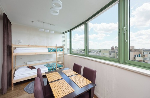 Ochota Apartment | Apartment for 6 in Ochota by Renters