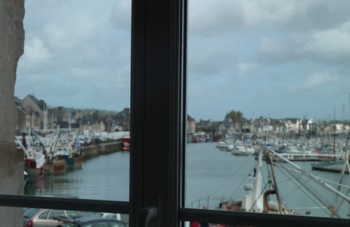 Saint-Vaast-la-Hougue Cottage | apartment on the port of st vaast with terrace sea view classified 3 stars