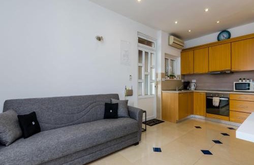 Stikovica Apartment | Apartment Franceska -Two-Bedroom Apartment with Terrace and Sea View