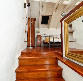 Stari Grad Apartment | Apartment George