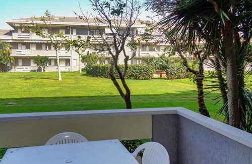 Silvi Marina Apartment | Apartment Green Marine- Palme- Ismare-8 by Interhome
