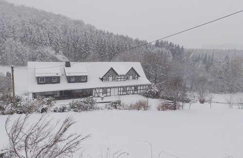 Niederlandenbeck Apartment | Apartment 'Hase' with Shared Pool, Private Terrace and Wi-Fi