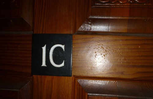 West Coast Apartment | Apartment Hastings Towers1C opp Boardwalk, Beach, Sea, Bars & Restaurant