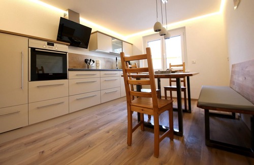Unterkirnach Apartment | Apartment 'Holzwieb' with Private Terrace, Shared Garden and Wi-Fi
