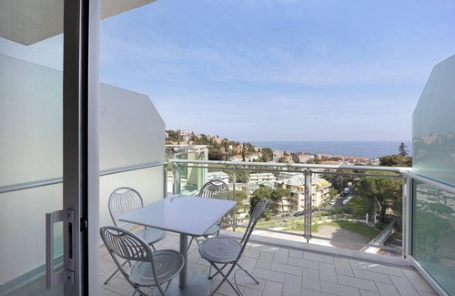 Sanremo Apartment | Apartment Hotel Modus Vivendi 406 with Sea View, Pool, Wi-Fi & Terrace
