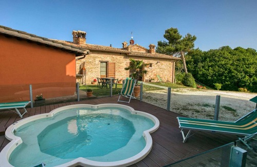 SantʼAngelo in Vado Villa | Apartment in Sant'Angelo near Medieval Town
