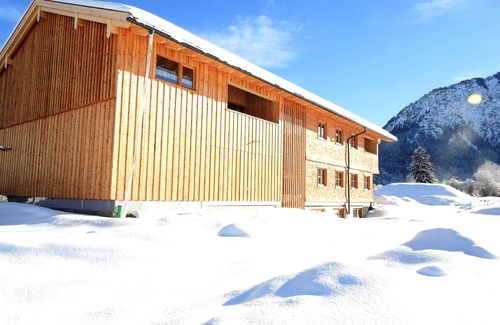 Oberstdorf Condo | Apartment in a newly built solid wood house with breathtaking panoramic views